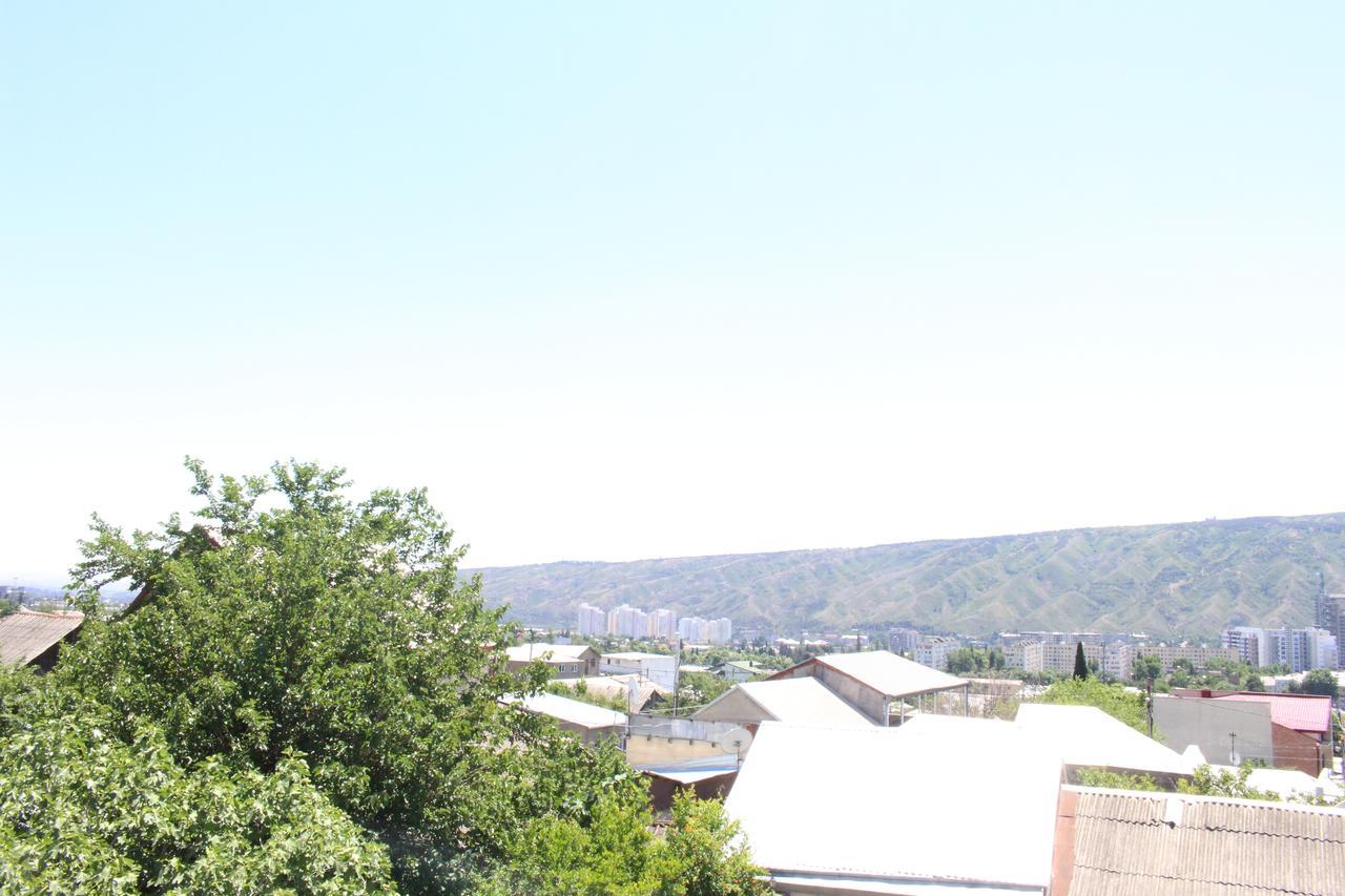 Leon Hotel Tbilisi Exterior photo