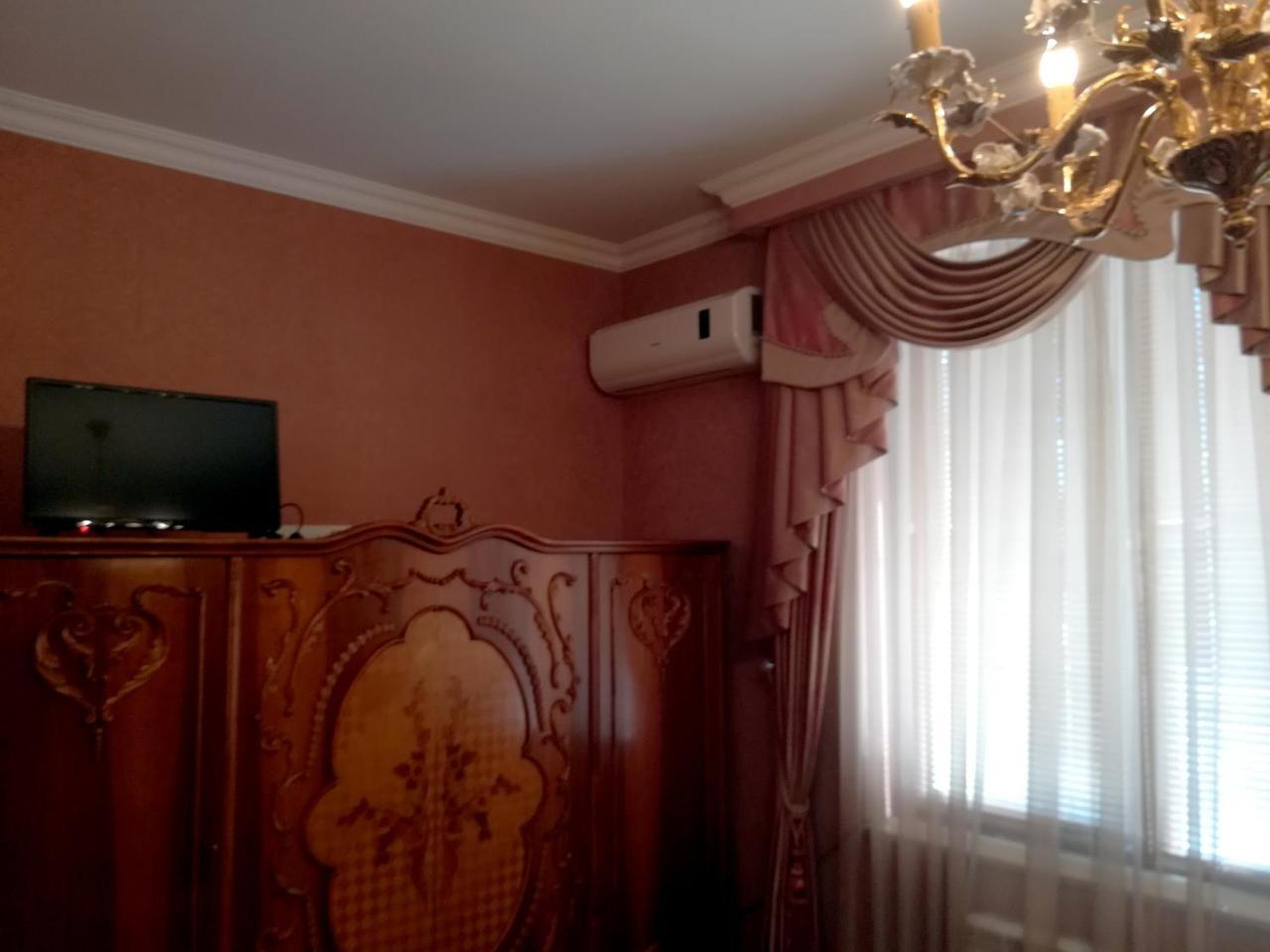Leon Hotel Tbilisi Exterior photo